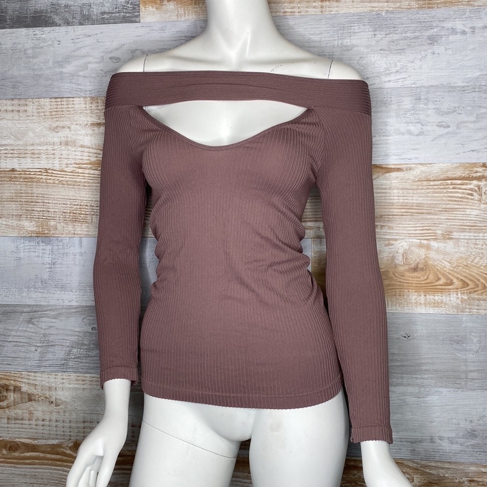 Free People find me cut out off the shoulder fitted top mauve size M/L